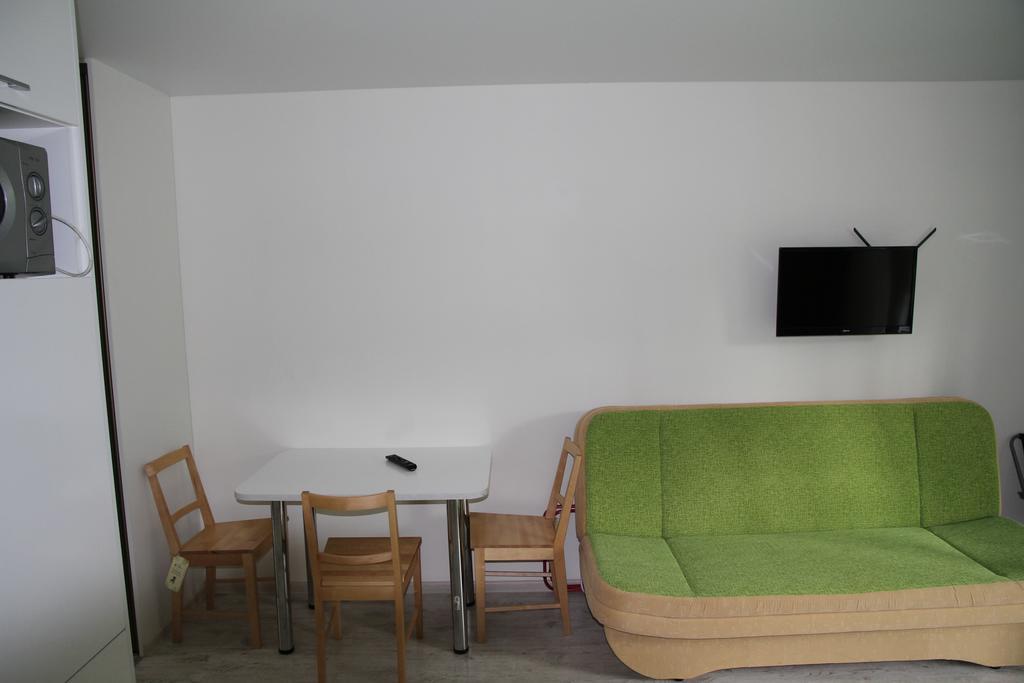 Appartement Plukiu 7 With Terrace à Palanga Extérieur photo
